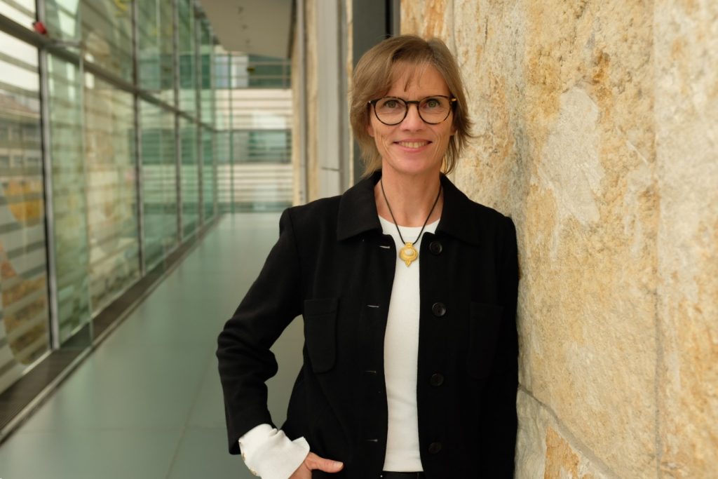 claudia knorpp,flur,horizontal,2 ok